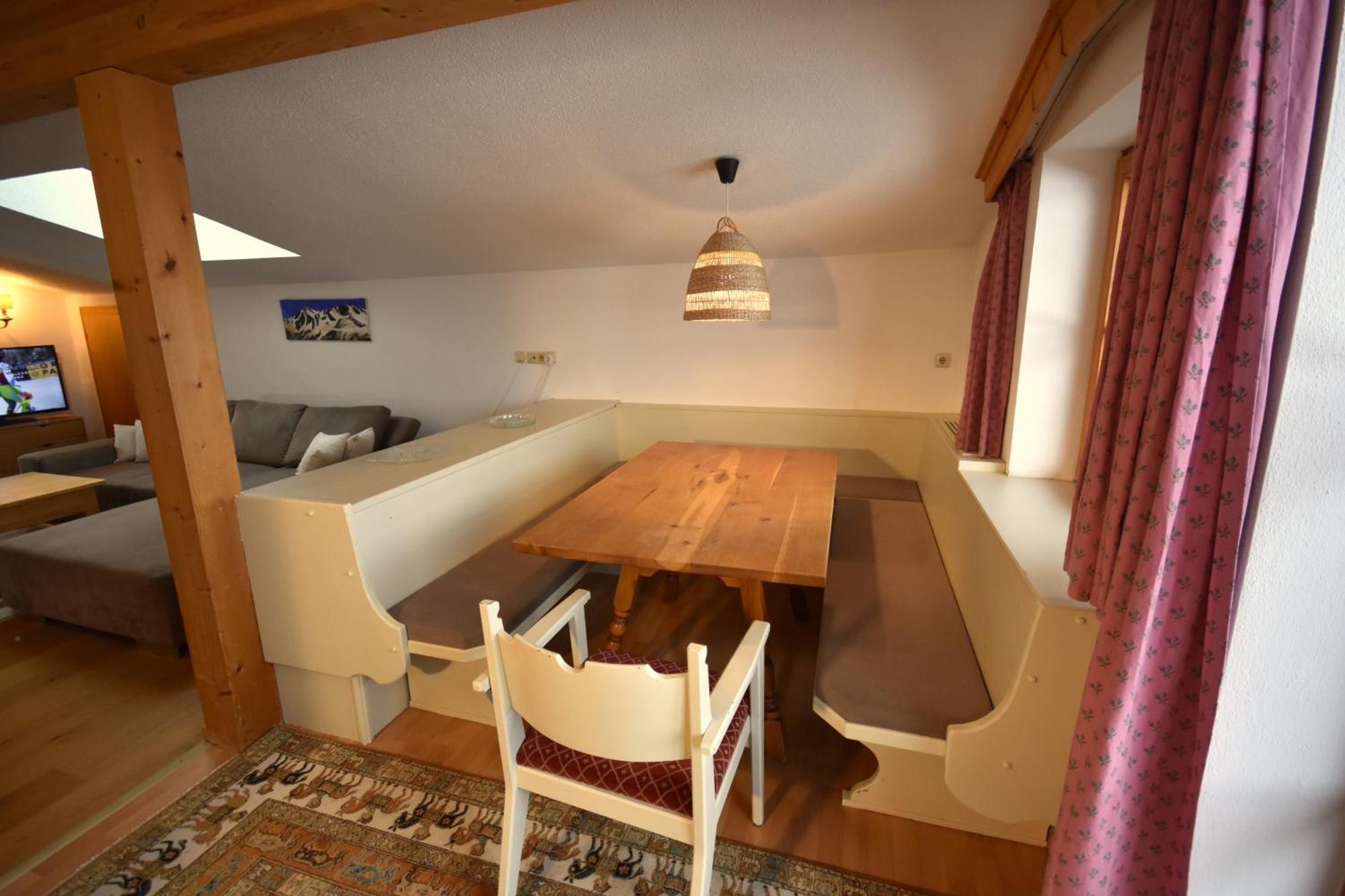 Brunnenhof Apartments Pettneu am Arlberg Esterno foto