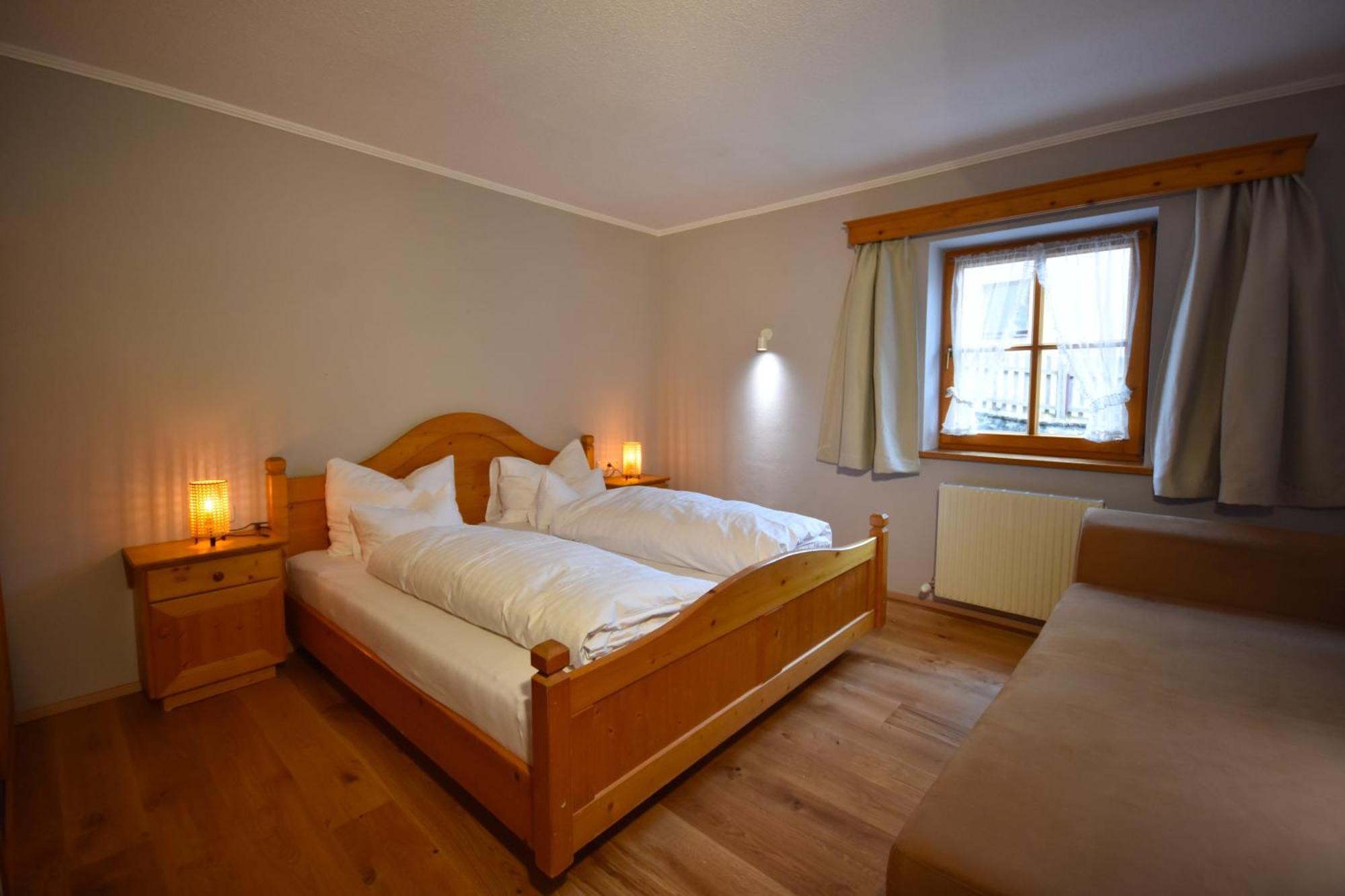 Brunnenhof Apartments Pettneu am Arlberg Esterno foto